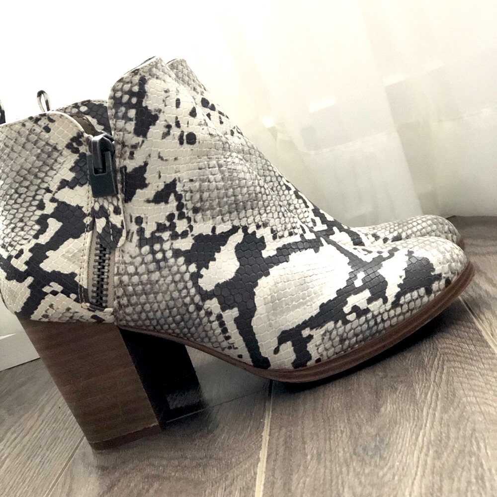 Skane Ankle boots